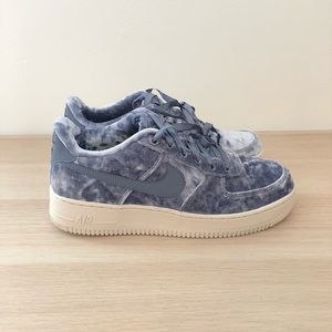 light blue velvet air force 1